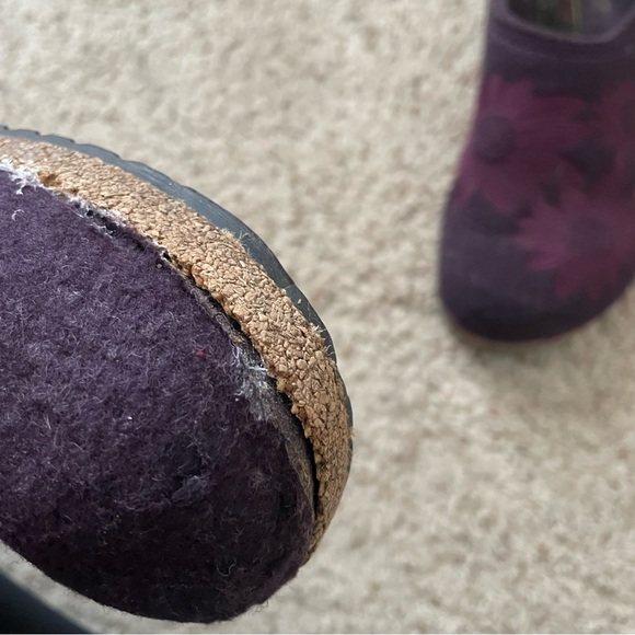 Haflinger Floral Embroidered Wool Slipper Clogs - Picture 7 of 11